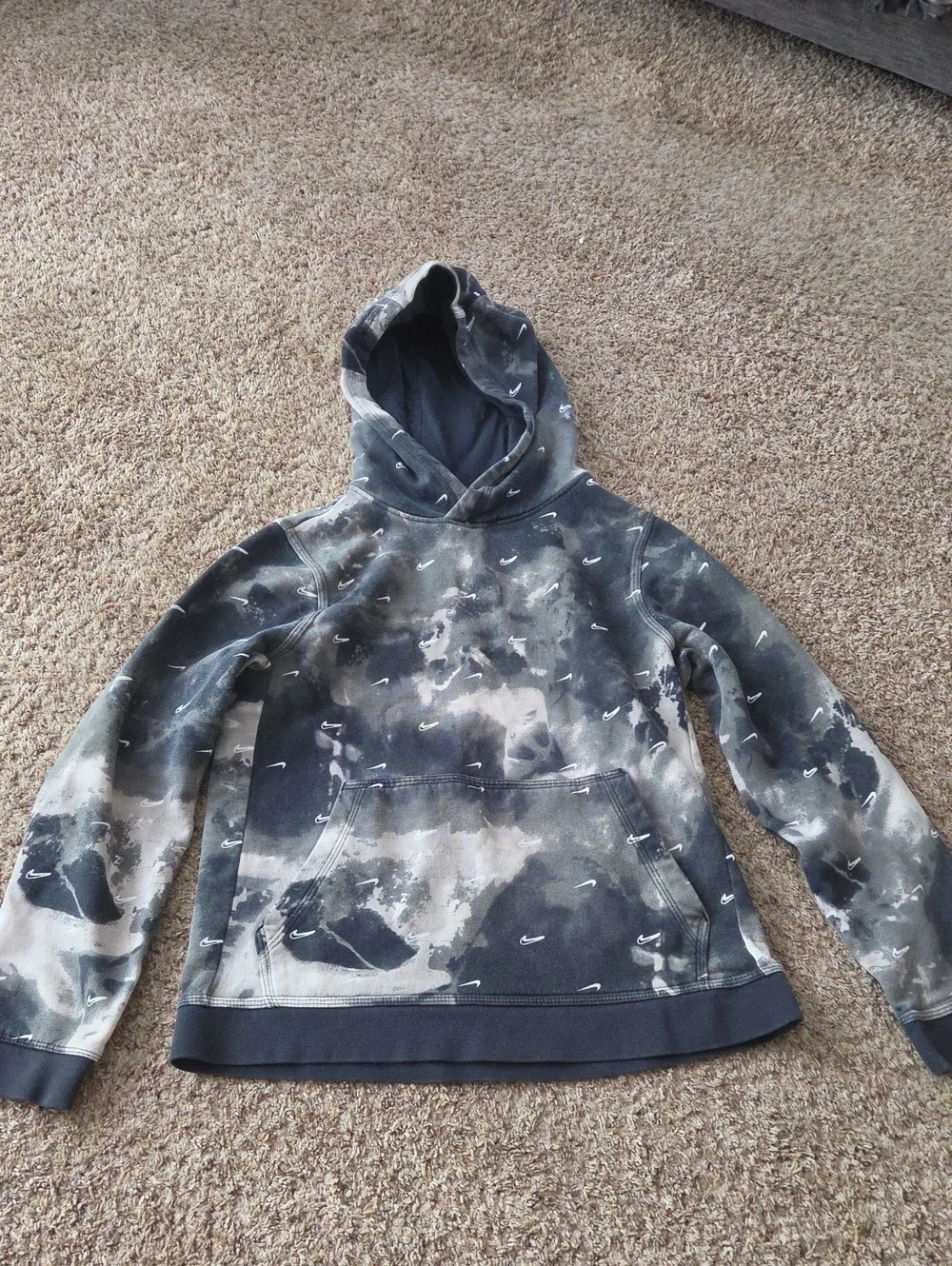 Youth Nike Hooded Sweatshirt in Black & Gray Tie-Dye